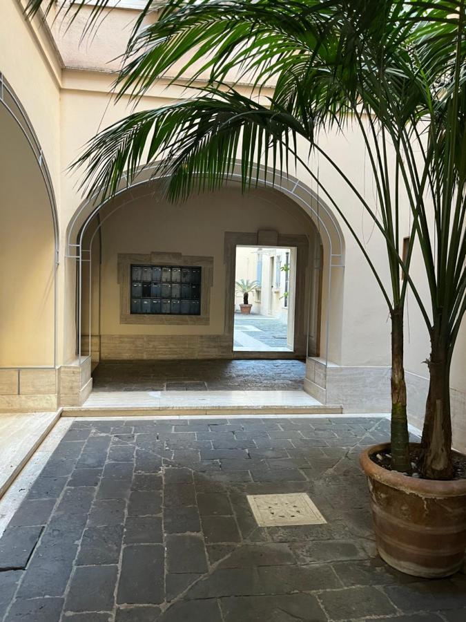 Shabby Roman Studio- Ai Fori Imperiali Екстериор снимка